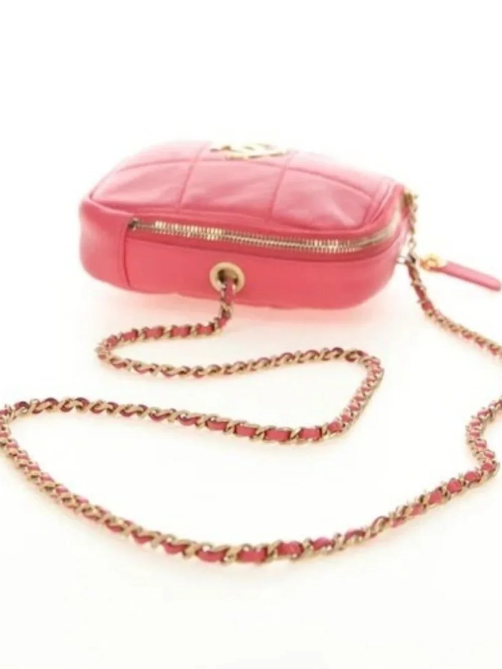 CHANEL brand	chanel color	pink